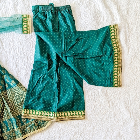 Junaid Jamshed J. Girls' 3 Piece Pakistani Dress Kameez Trouser, 4T - Picture 7 of 9